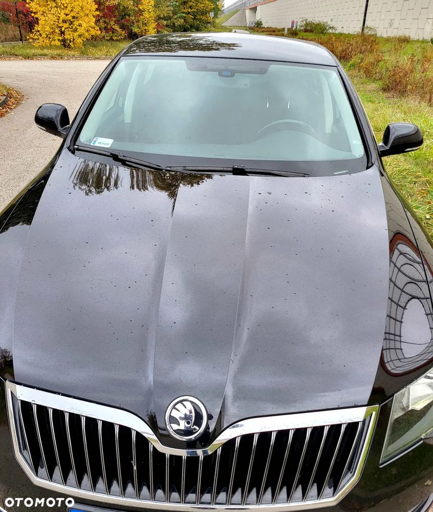 Skoda Superb 2.0 TDI Elegance - 22