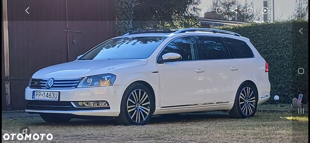 Volkswagen Passat - 1