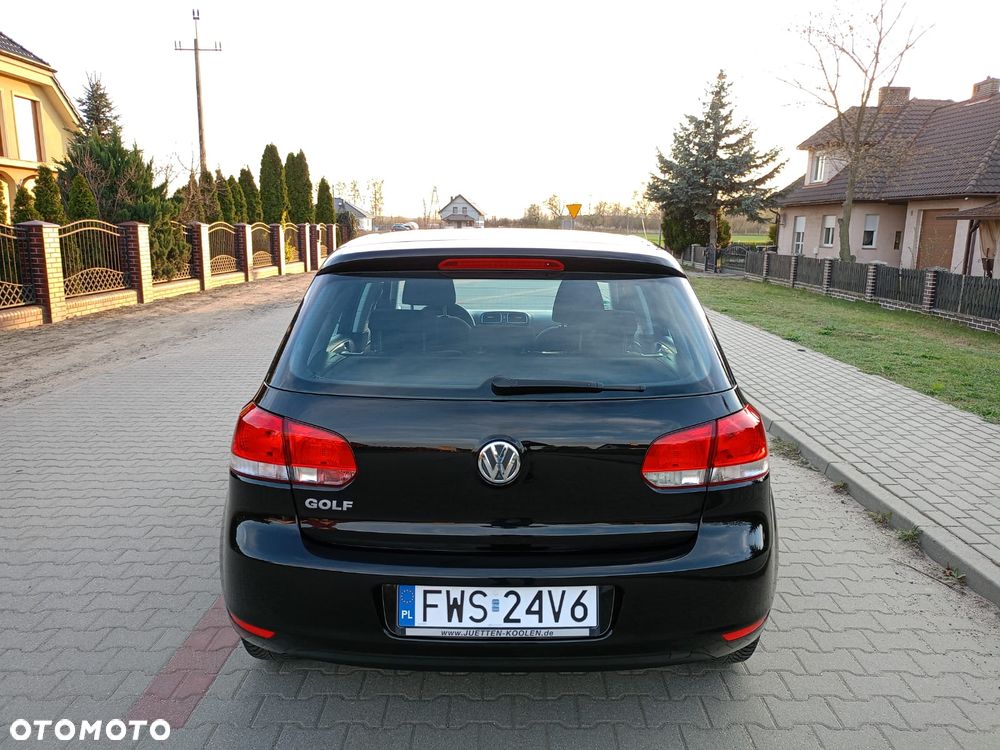 Volkswagen Golf - 6