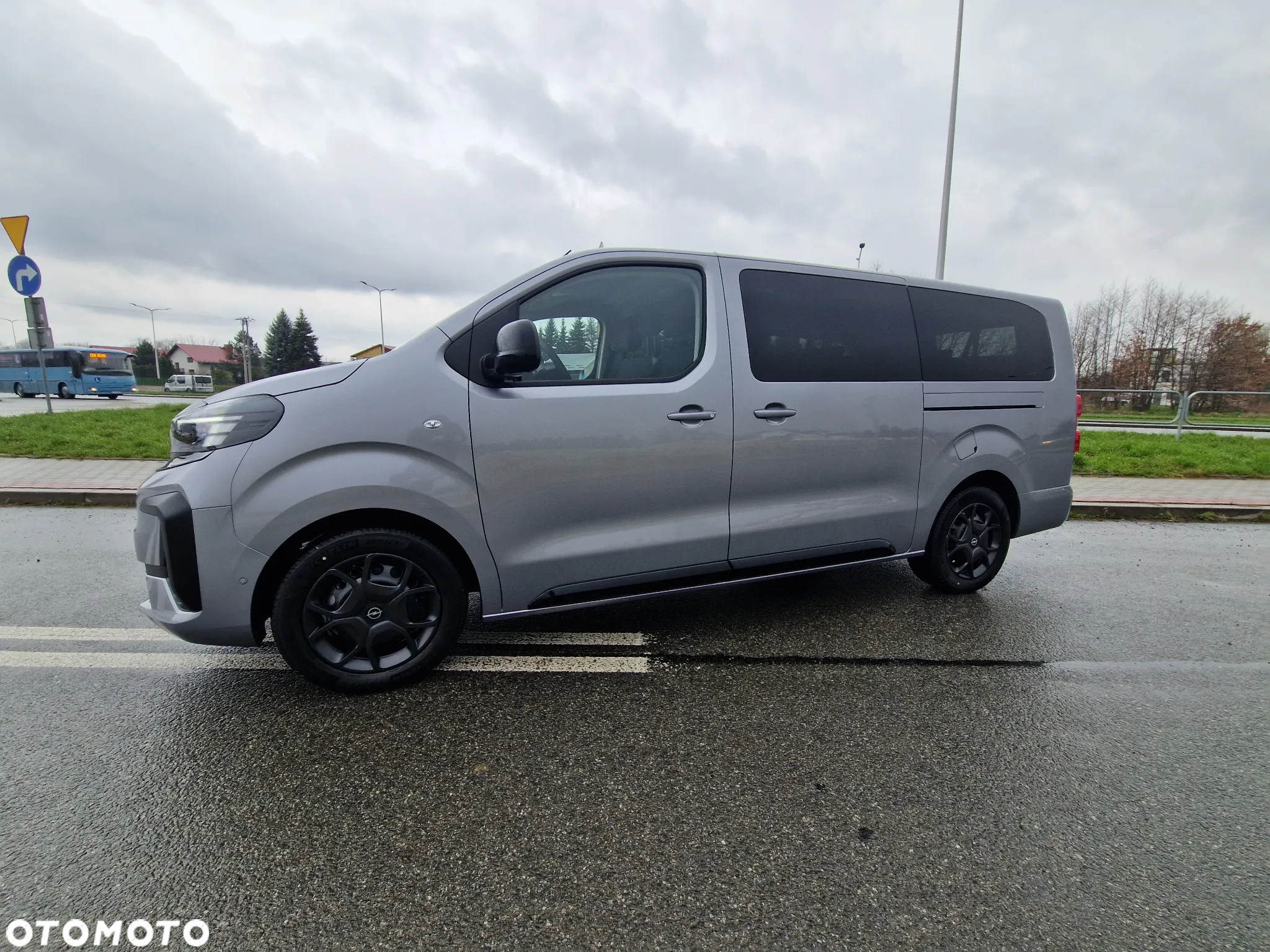 Opel Vivaro - 3