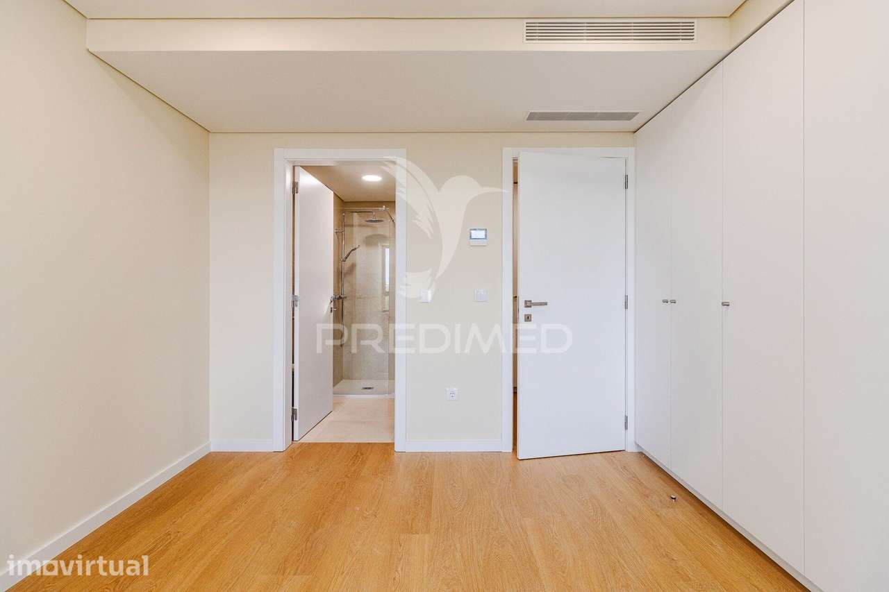 Apartamento T2+1 Moderno com 2 Lugares de Garagem em Esgueira – Aveiro - Grande imagem: 4/33