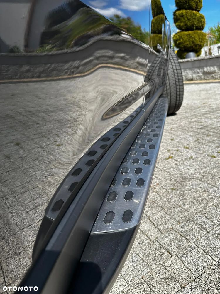 Jeep Grand Cherokee - 19