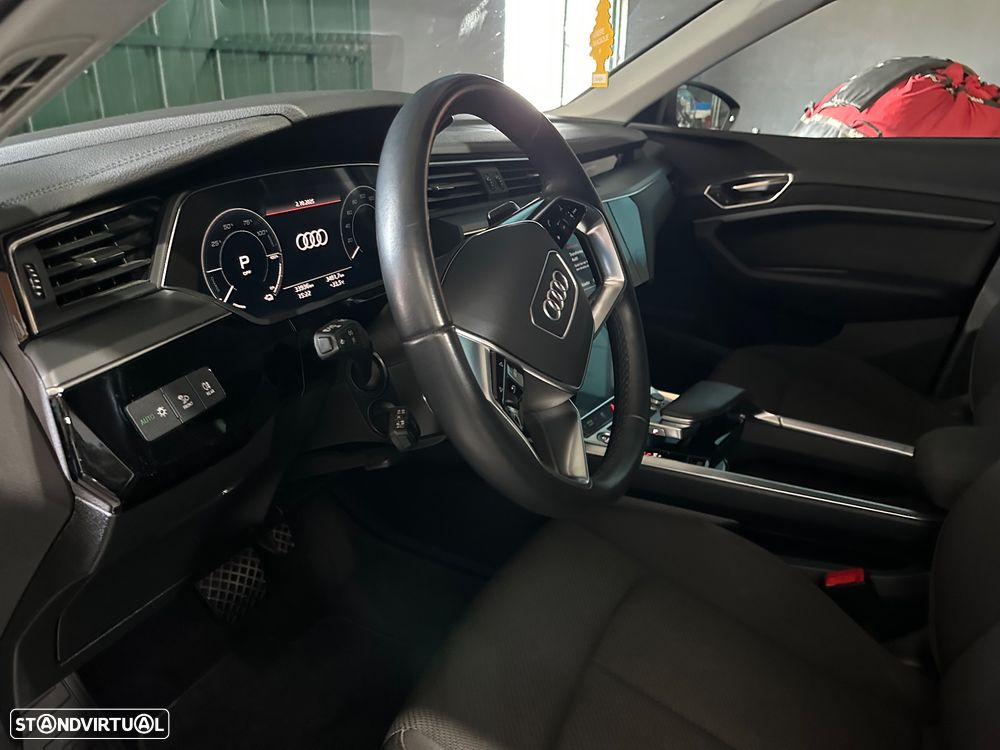 Audi Q8 e-Tron 55 quattro Advanced - 10