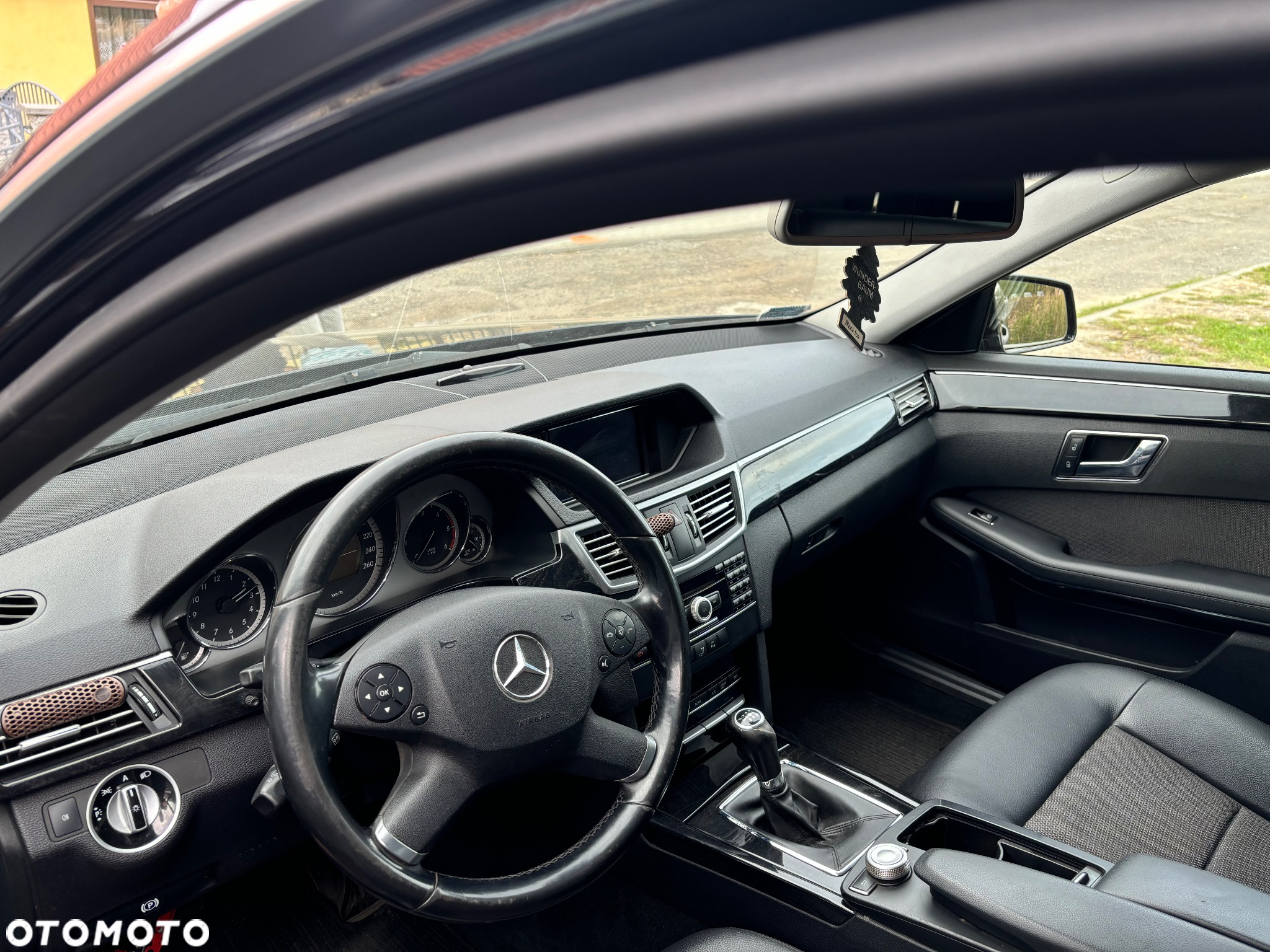 Mercedes-Benz Klasa E 200 CDI BlueEff - 6