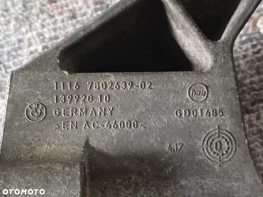 NR 606 Wspornik łapa sprężarki klimatyzacji BMW 7 F01 F02 3.0TDI 7802639-02 - 8