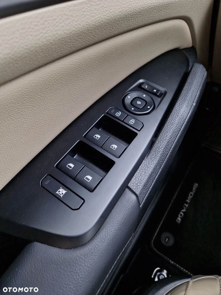 Kia Sportage 1.6 T-GDI Business Line 2WD DCT - 11