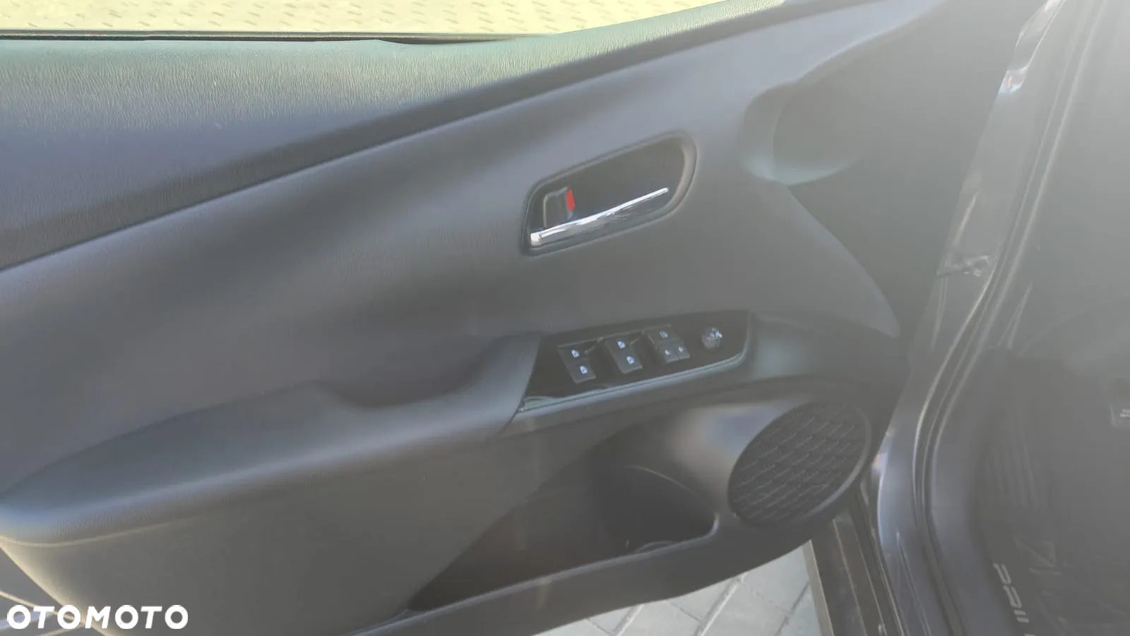 Toyota Prius - 13