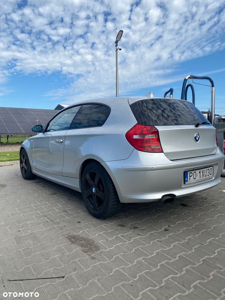BMW Seria 1 120d - 4