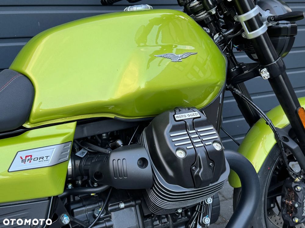 Moto Guzzi V7 - 4