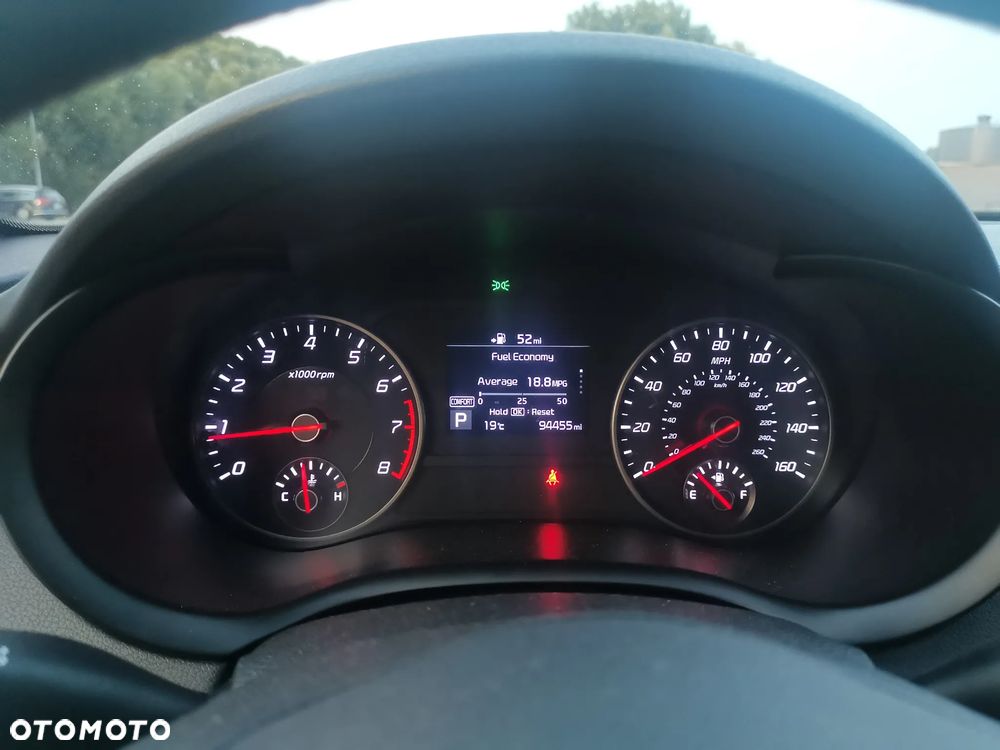 Kia Stinger - 24