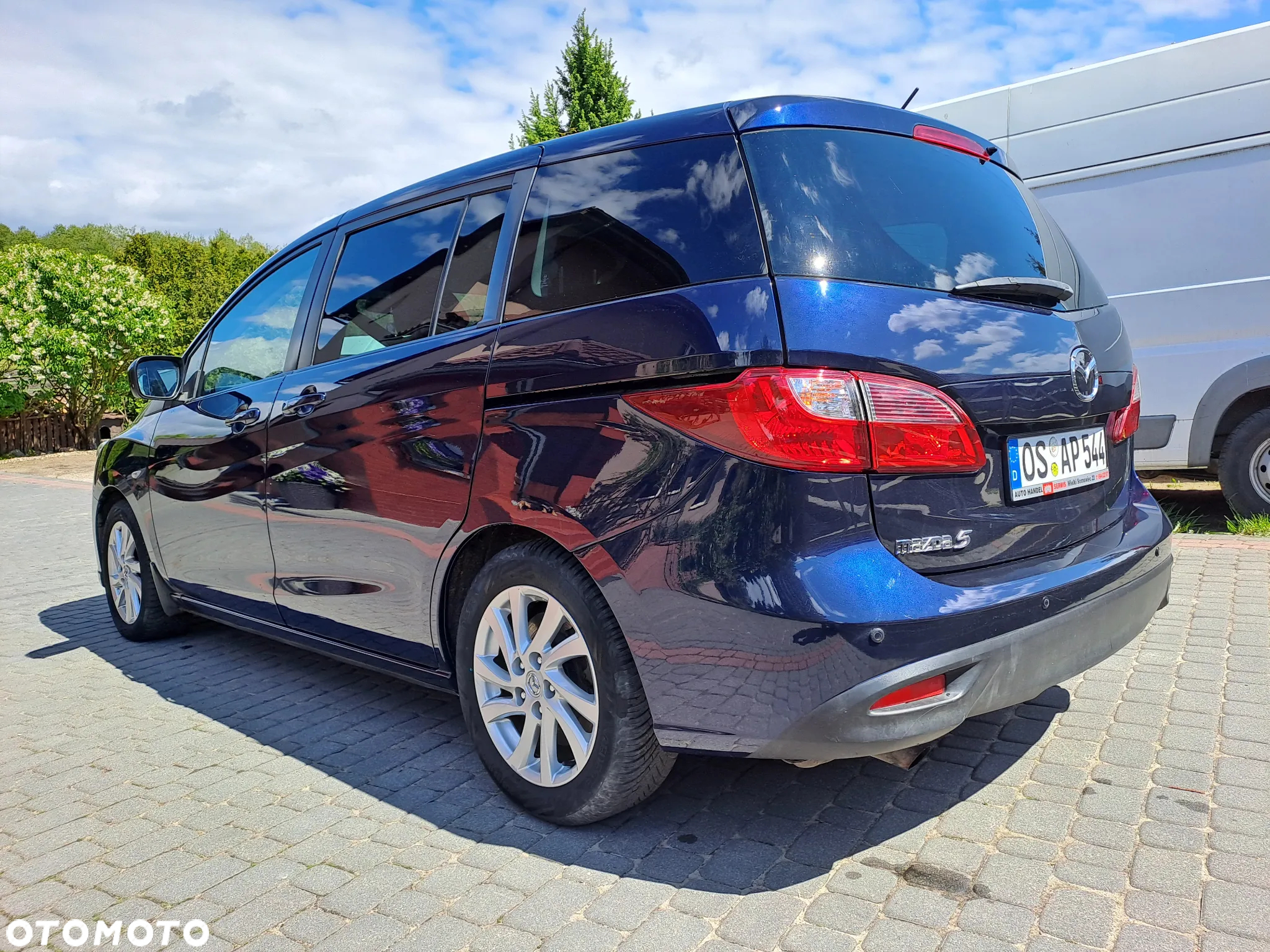 Mazda 5 - 6