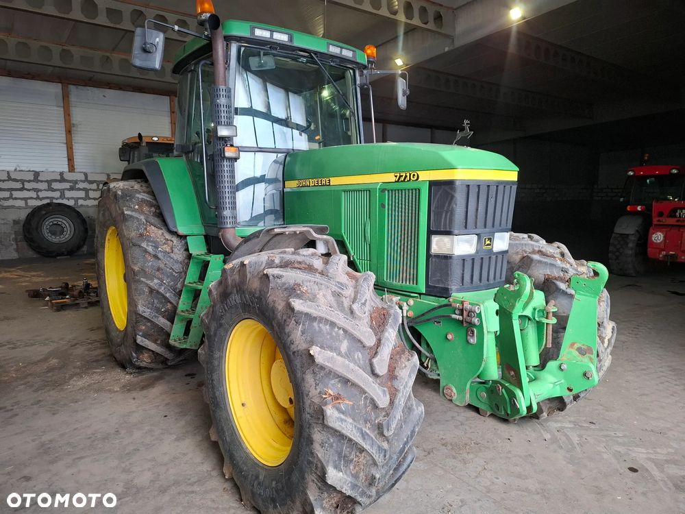 John Deere 7710 - 1