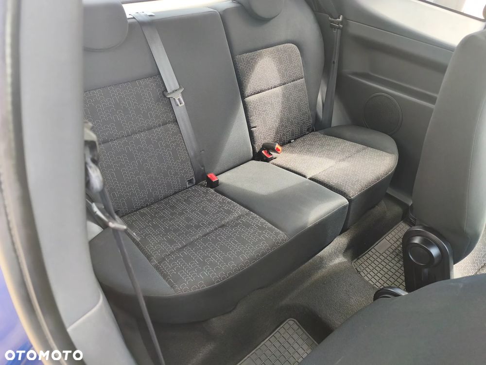Mitsubishi Colt - 20