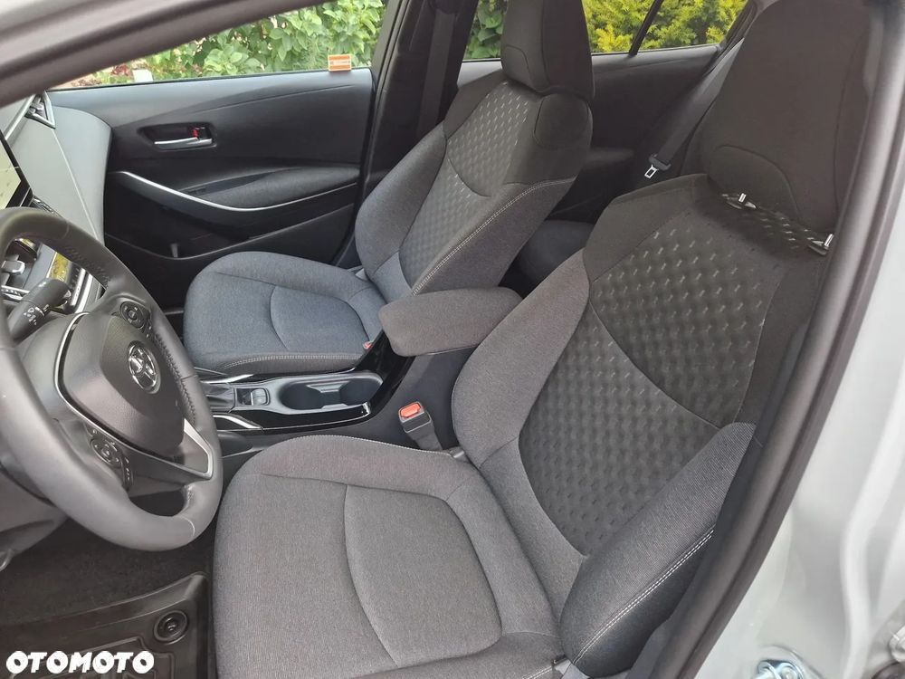 Toyota Corolla 1.8 Hybrid Style - 23