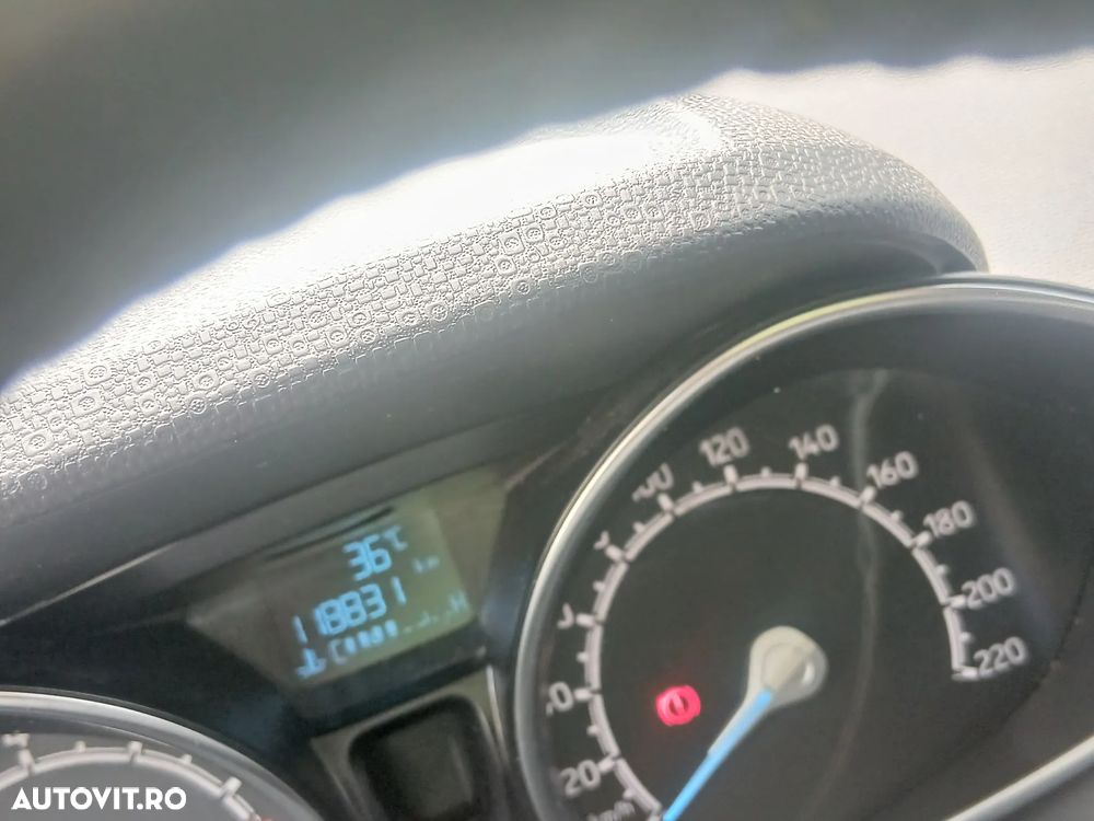 Ford EcoSport - 16