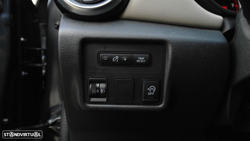 Nissan Micra 1.0 IG-T N-Design Black P.Navi - 27