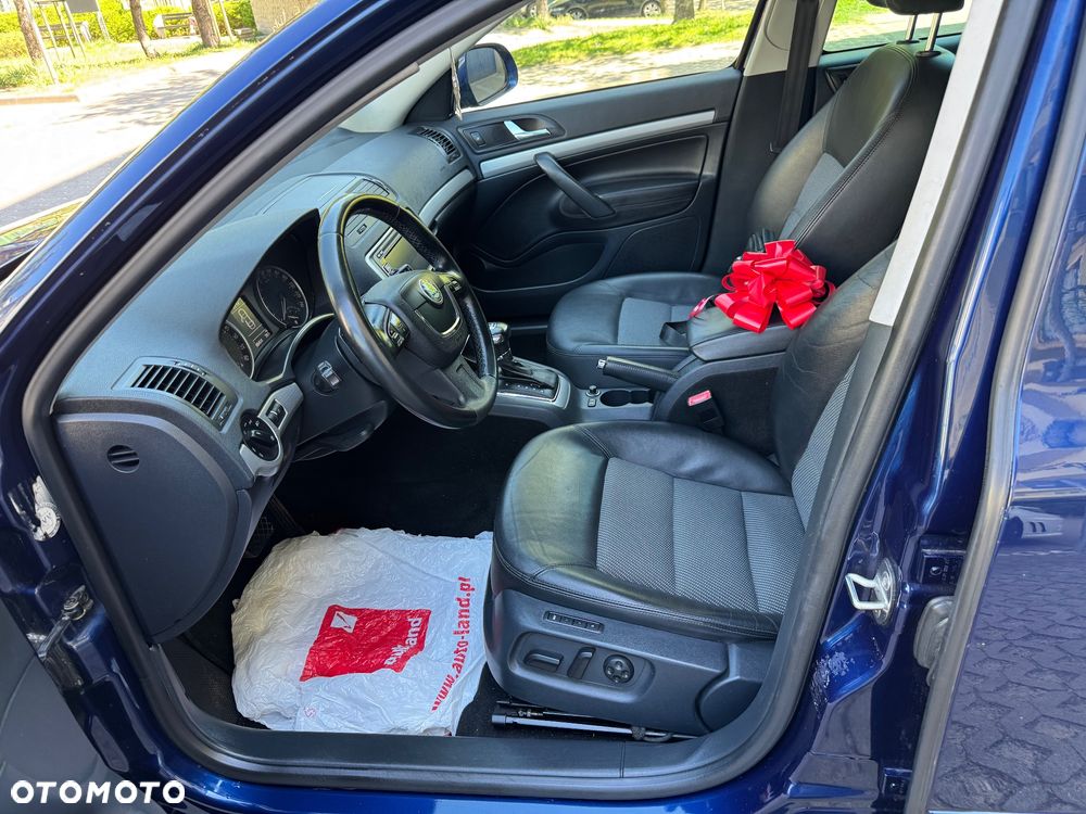 Skoda Octavia 2.0 TDI Elegance DSG - 14