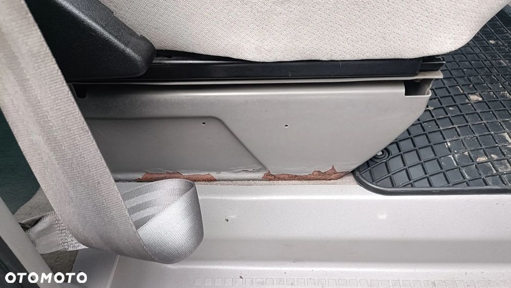 Volkswagen Transporter - 12