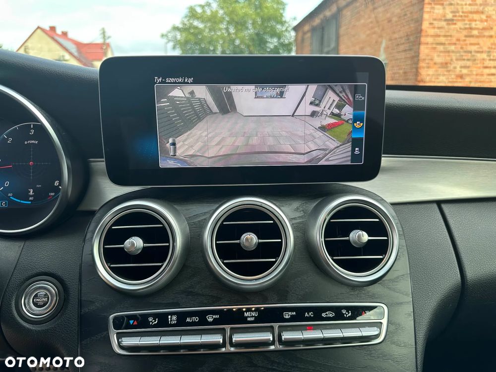 Mercedes-Benz Klasa C 300 d 4MATIC 9G-TRONIC - 14