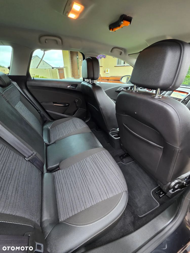 Opel Astra 1.6 CDTI Essentia - 9