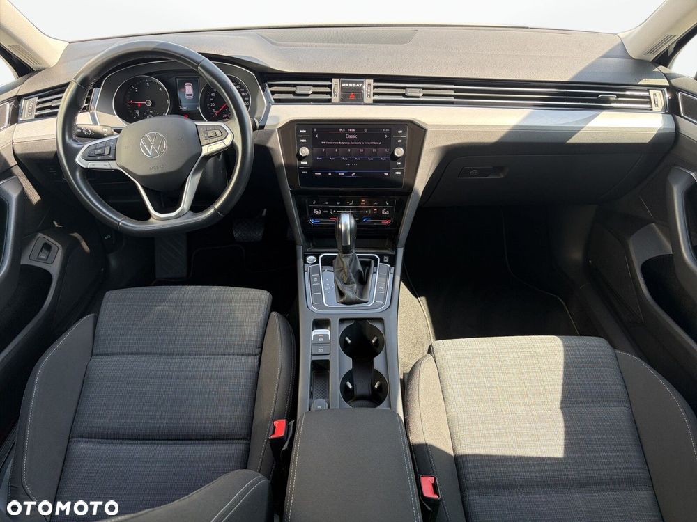 Volkswagen Passat Variant - 11
