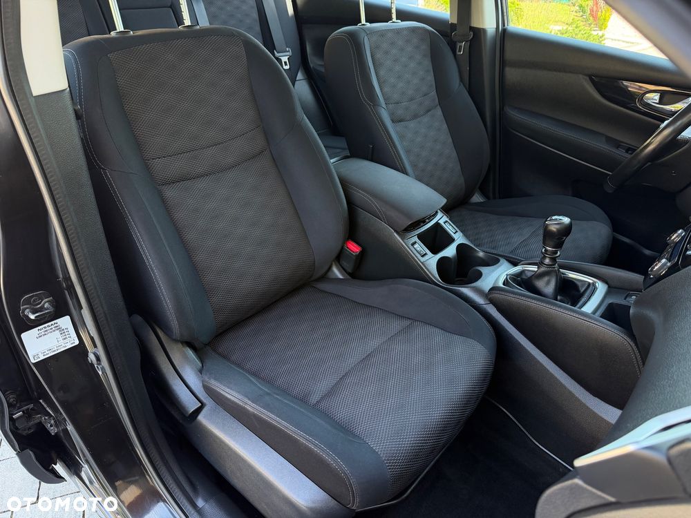 Nissan Qashqai 1.6 dCi 4 x 4 DPF tekna - 35
