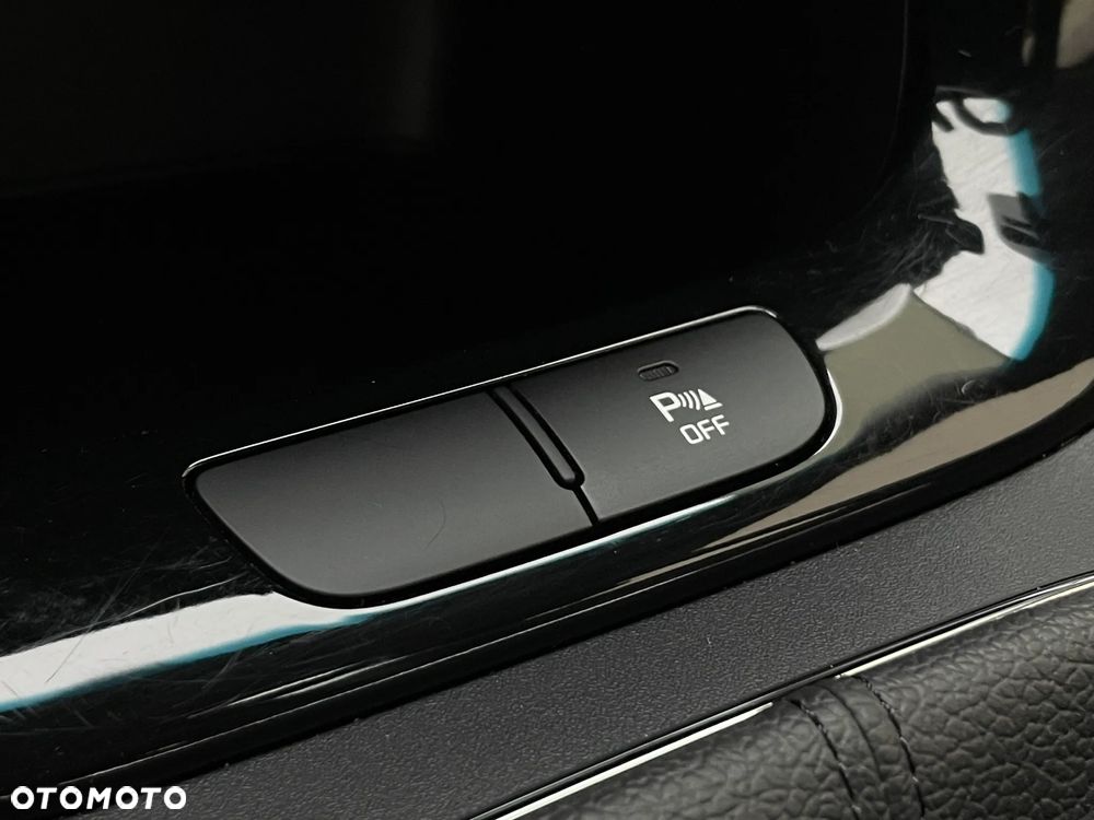 Kia Ceed 1.4 L Business Line Plus - 24