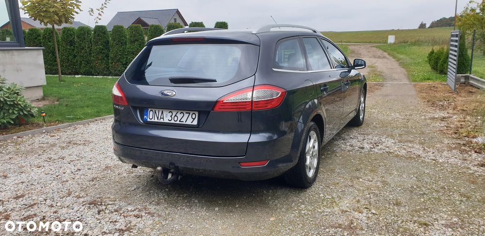 Ford Mondeo 2.0 Ghia - 8