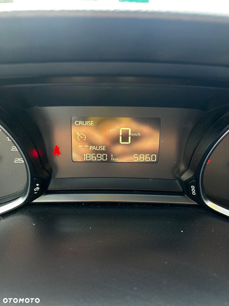 Peugeot 308 1.2 PureTech Allure S&S - 12