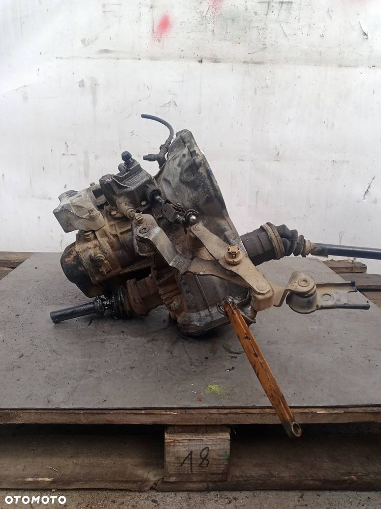 SKRZYNIA BIEGÓW R90400206 643958655 OPEL CORSA D - 5