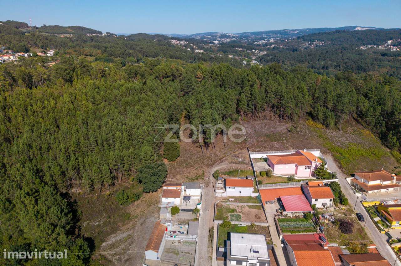 Terreno c/ viabilidade construtiva de Moradia - Grande imagem: 3/16