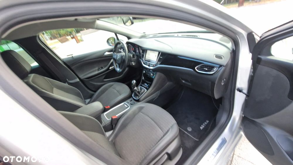 Opel Astra - 26