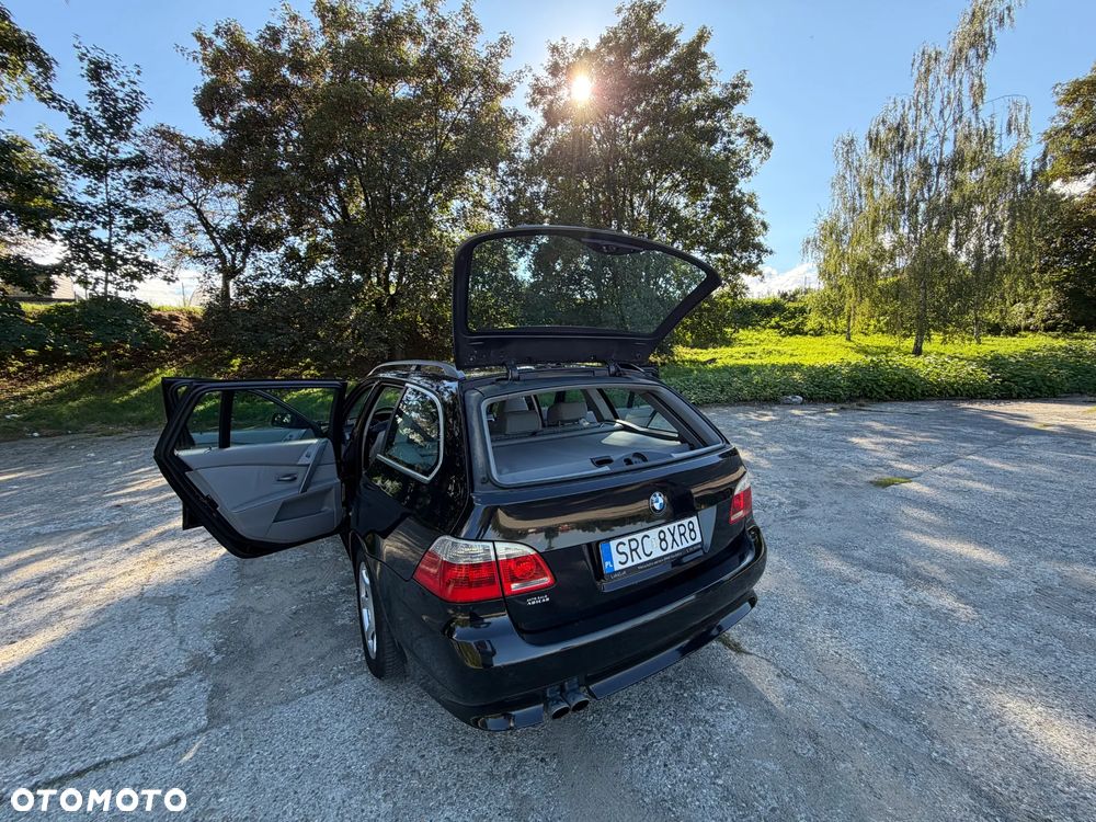 BMW Seria 5 525d - 18