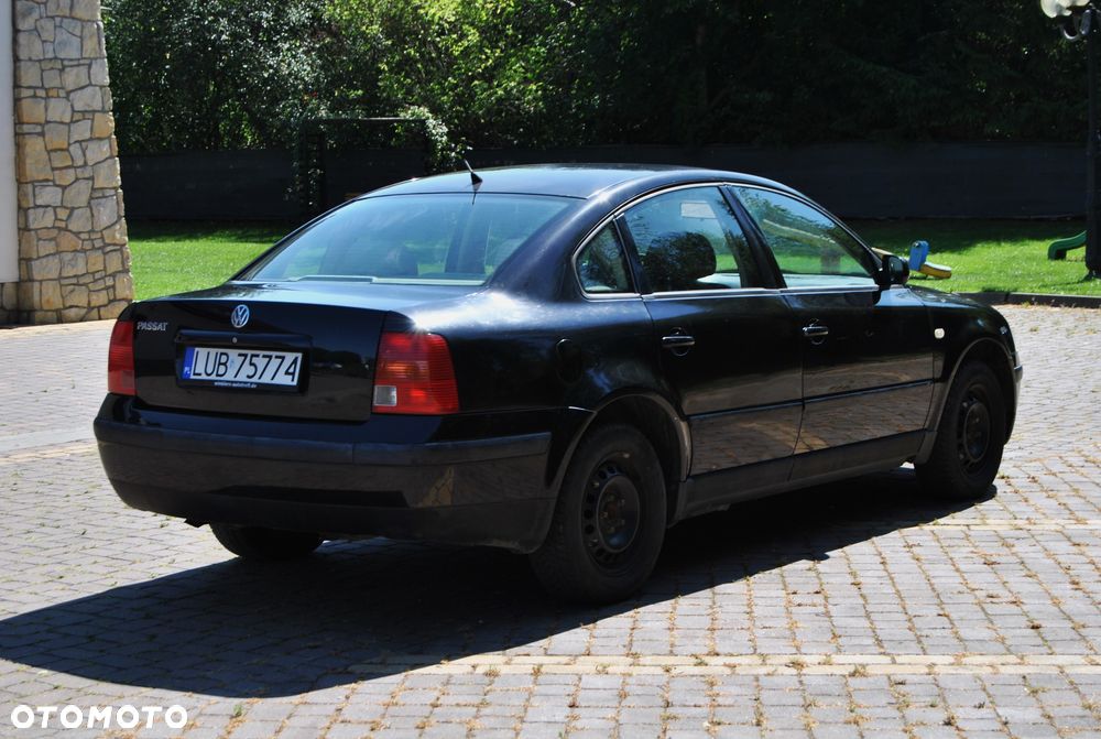 Volkswagen Passat 1.6 - 3