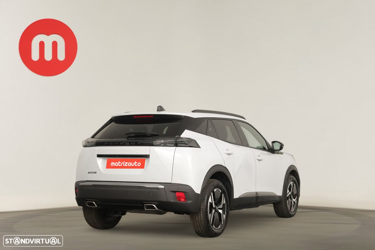 Peugeot 2008 1.2 PureTech Allure EAT8 - 4