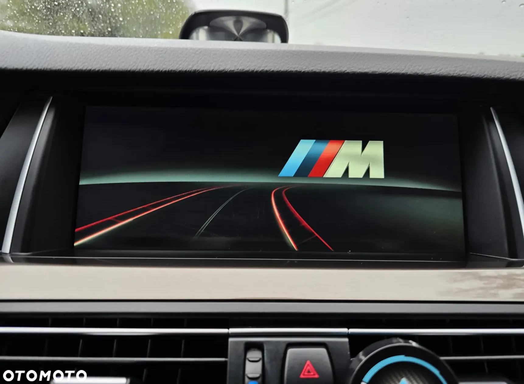 BMW Seria 5 520d xDrive Luxury Line sport - 14