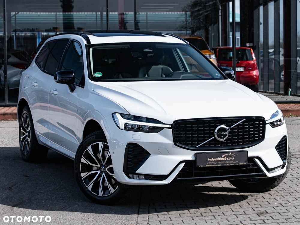 Volvo XC 60 B4 B Plus Dark - 3