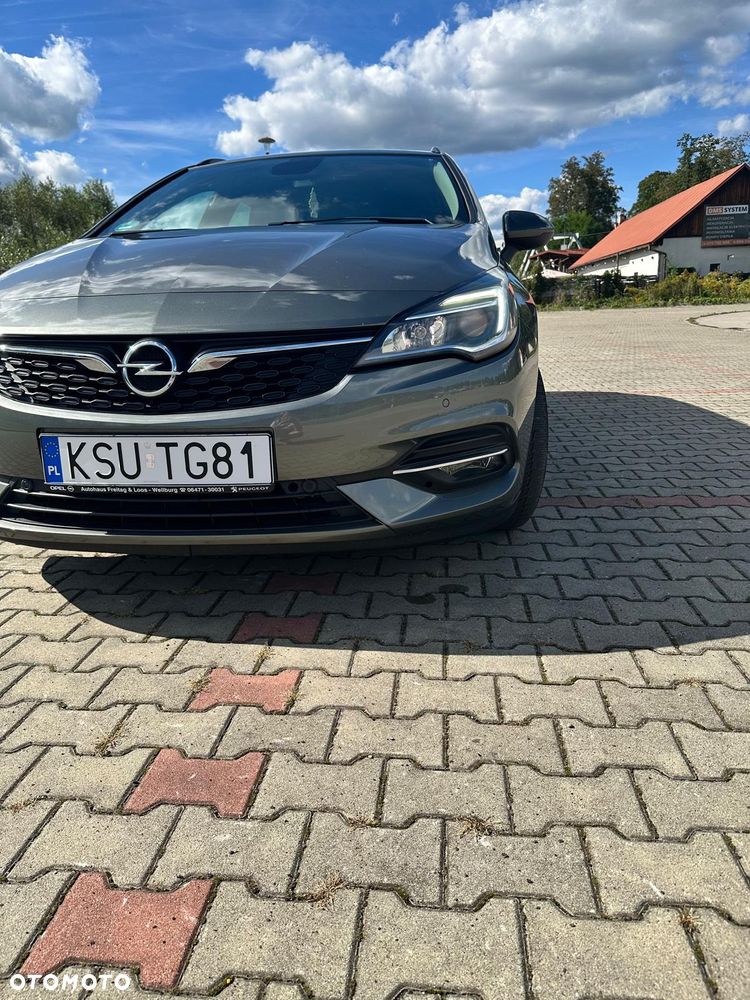 Opel Astra 2020 photo 2