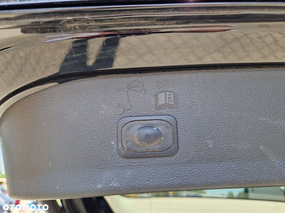 Ford Kuga - 36