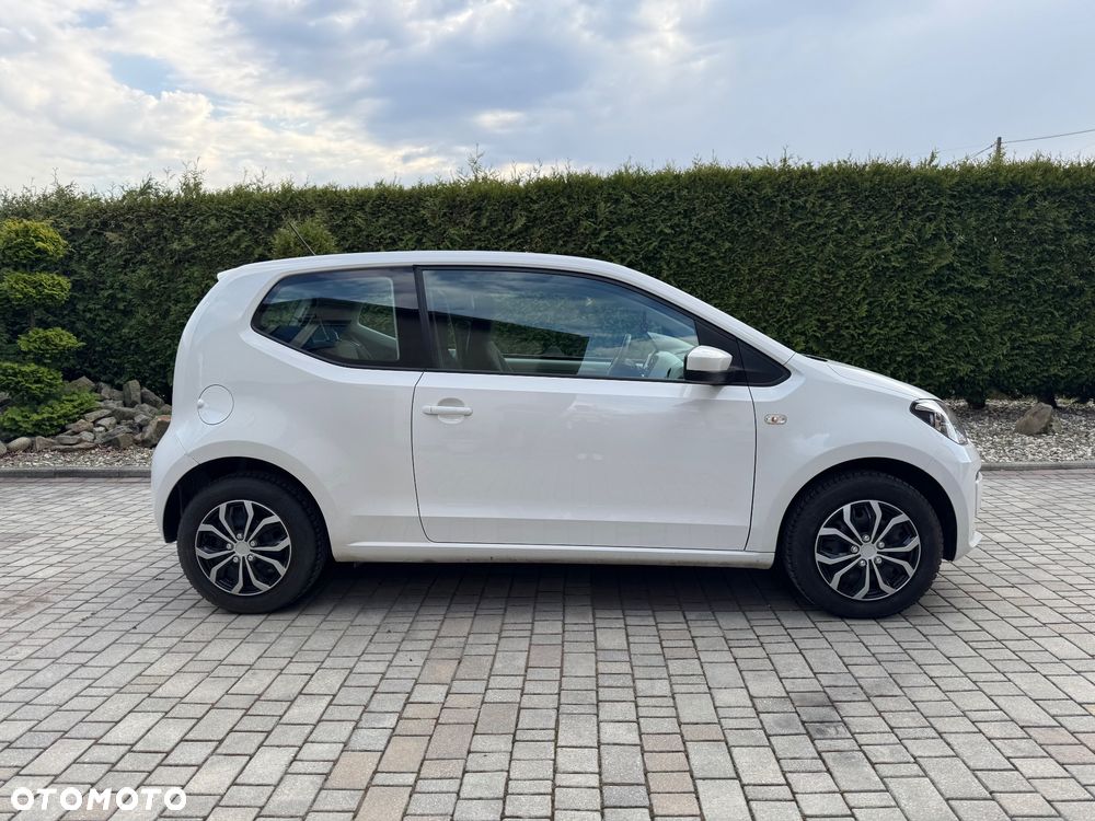 Volkswagen up! - 3