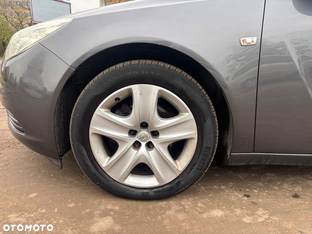 Opel Insignia 1.6 - 12