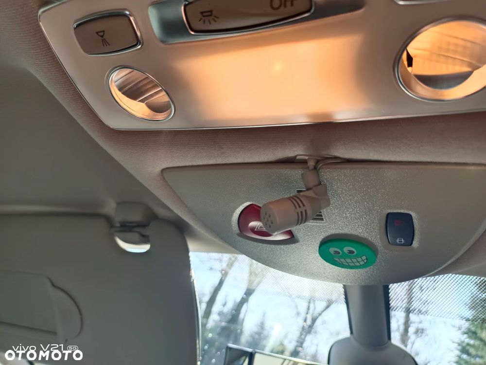 Renault Espace 2.0 dCi Impulsion - 8