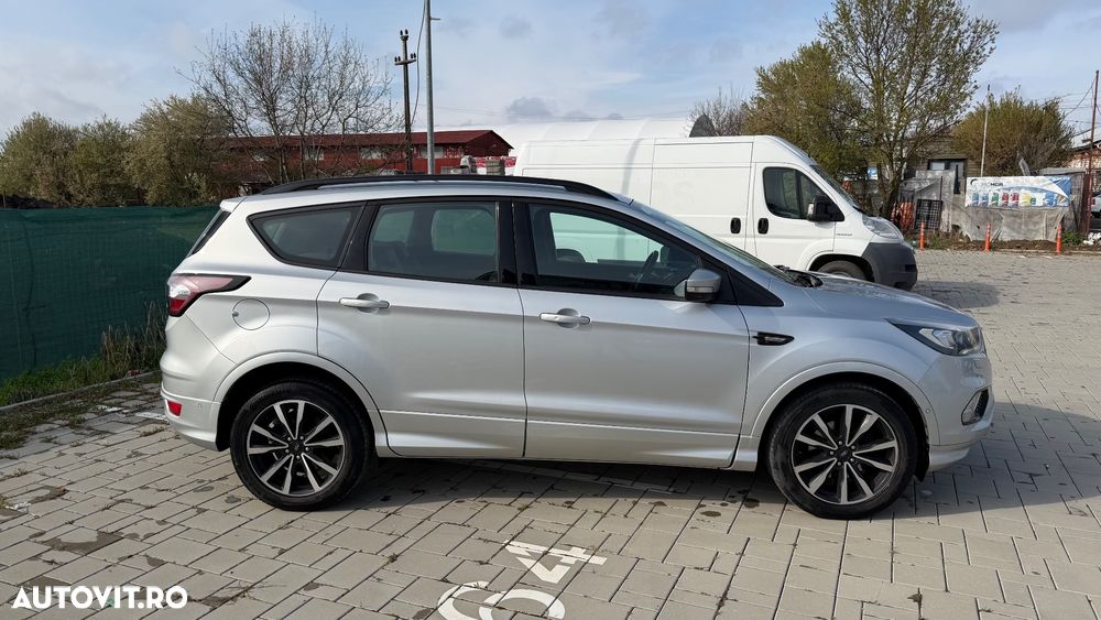 Ford Kuga - 4