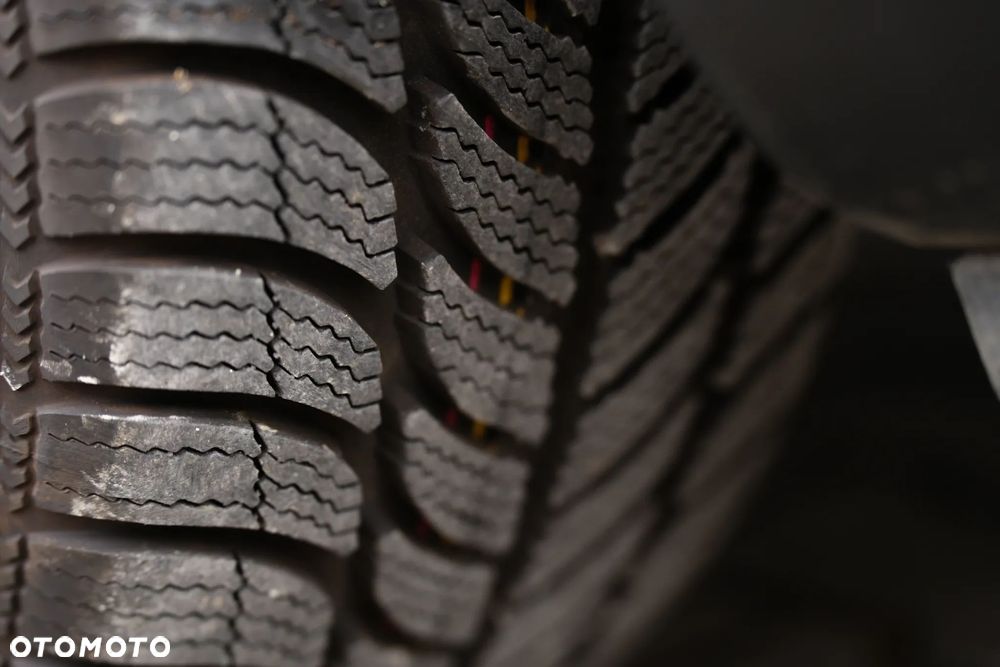 Citroën C3 1.2 PureTech Shine S&S EAT6 - 11