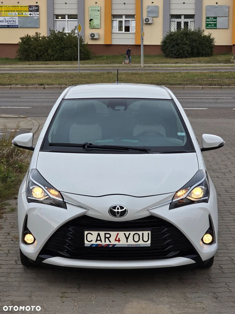 Toyota Yaris - 12
