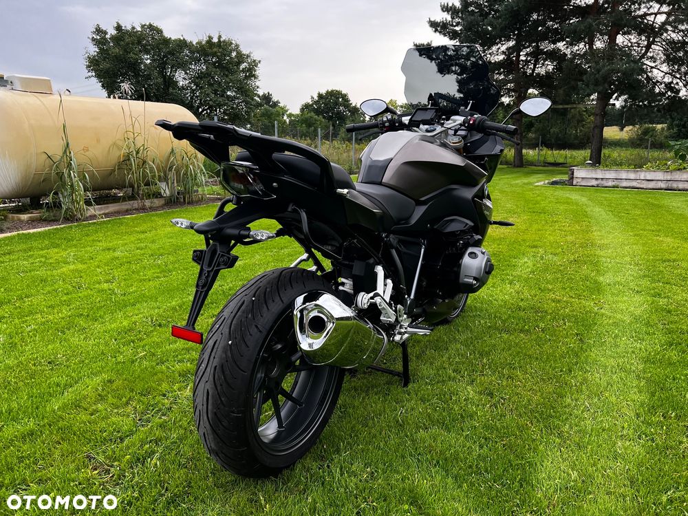BMW RS - 6