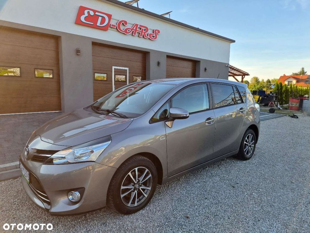 Toyota Verso - 4