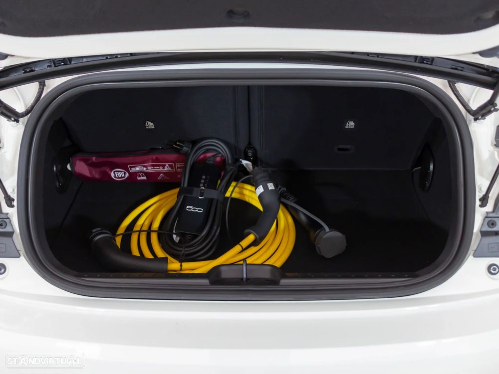 Fiat 500e C - 10