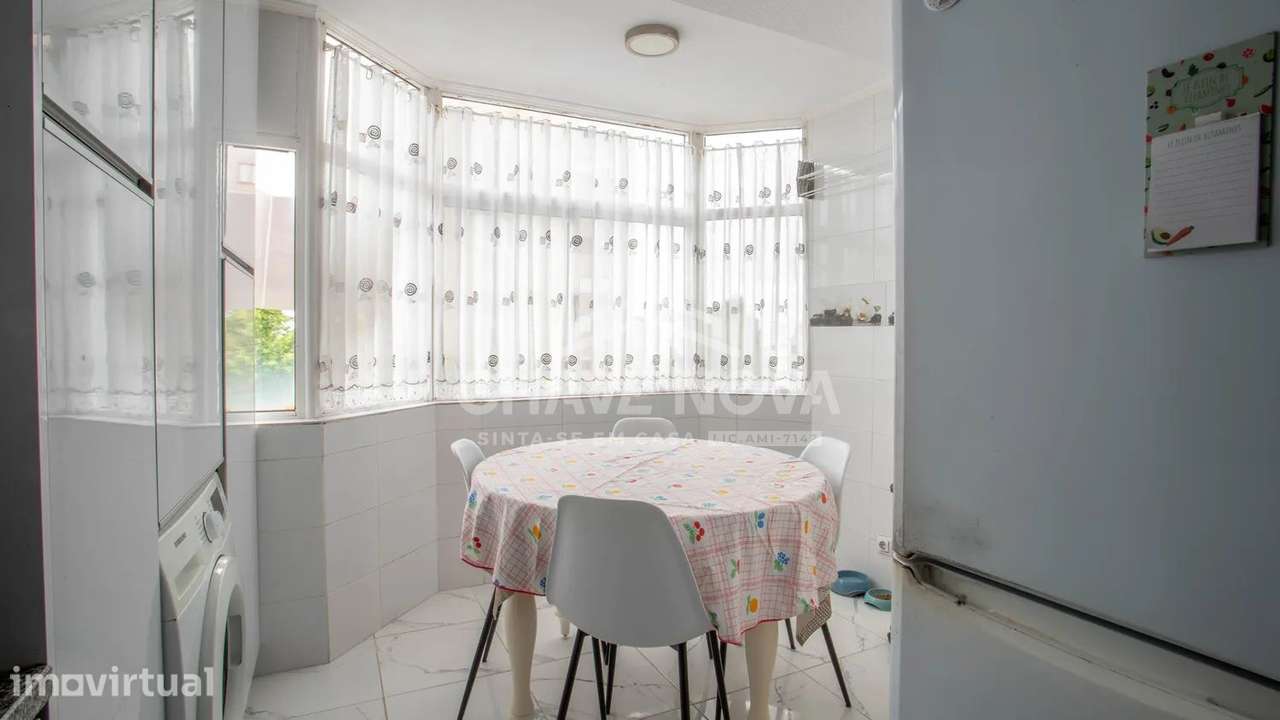 Apartamento T3 situado na zona de Coimbrões- SD/04647/MH - Grande imagem: 4/16