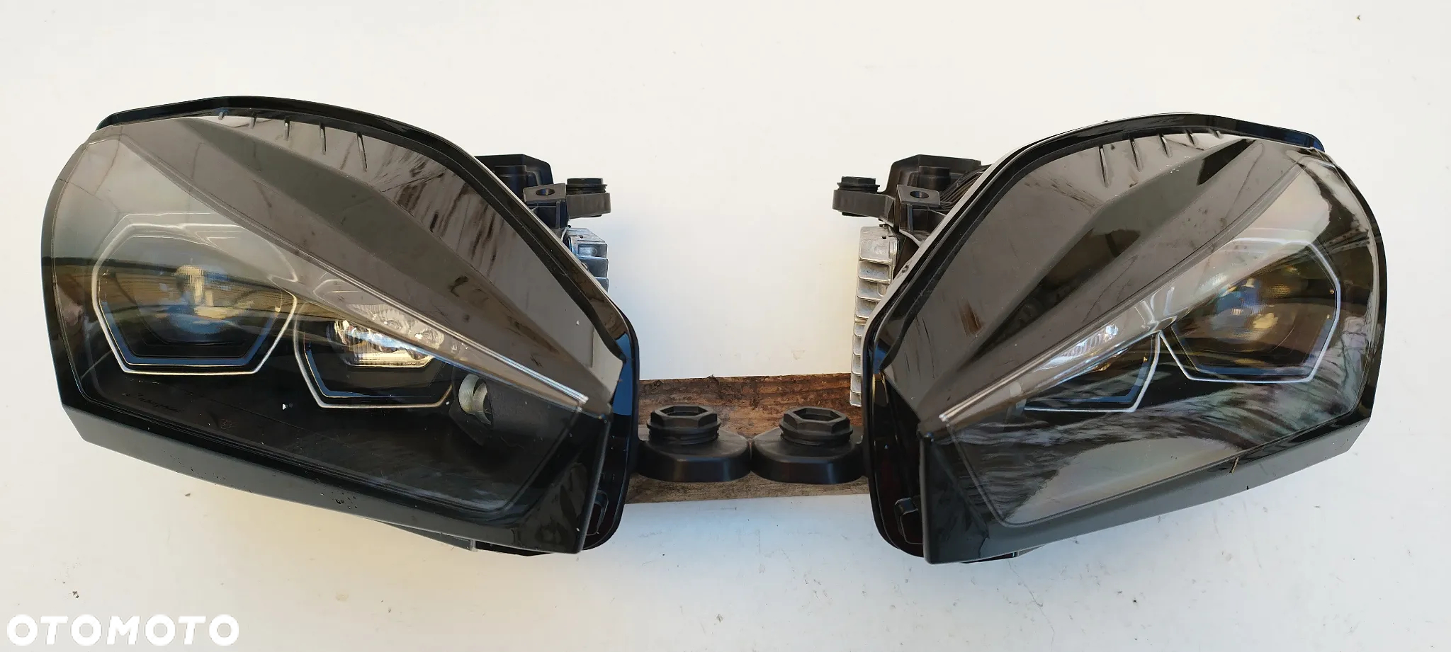 Lamborghini Revuelto 2023- Full Led Matrix Lewa Prawa Nowa Oryginał 47A941035 47A941036 - 2